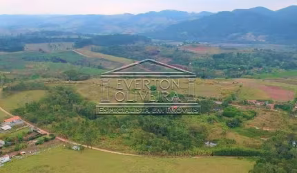 Terreno à venda no Jardim Santana, Jacareí  por R$ 750.000