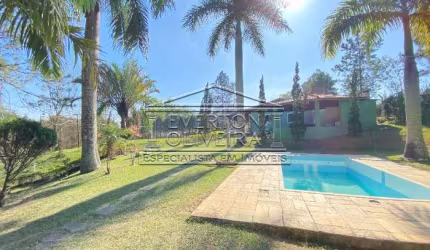 Chácara / sítio com 2 quartos à venda no Parateí do Meio, Jacareí  por R$ 798.000