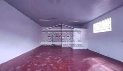 Barracão / Galpão / Depósito à venda no São Silvestre, Jacareí  por R$ 450.000
