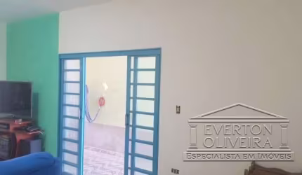 Casa com 3 quartos à venda no Jardim Panorama, Jacareí  por R$ 320.000
