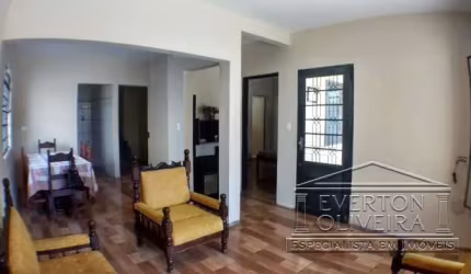 Casa com 3 quartos à venda no Parque dos Príncipes, Jacareí  por R$ 450.000