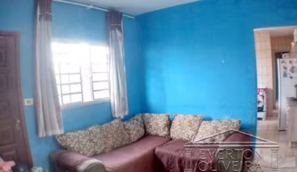 Casa com 2 quartos à venda no Jardim Pedra Mar, Jacareí  por R$ 149.000