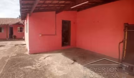 Casa com 2 quartos à venda no Jardim do Vale, Jacareí  por R$ 320.000