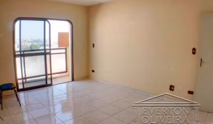 Apartamento com 3 quartos à venda no Centro, Jacareí  por R$ 350.000