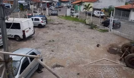 Barracão / Galpão / Depósito com 2 salas à venda no Jardim Flórida, Jacareí  por R$ 373.000