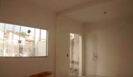 Casa com 3 quartos à venda no Jardim das Indústrias, Jacareí  por R$ 320.000