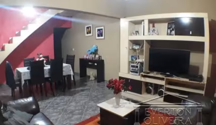 Casa com 4 quartos à venda no Parque dos Príncipes, Jacareí , 240 m2 por R$ 380.000