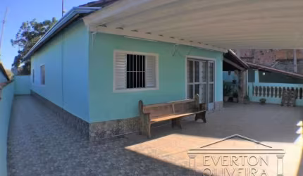 Casa com 3 quartos à venda no Jardim São Luiz, Jacareí , 221 m2 por R$ 350.000
