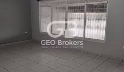 Casa com 4 quartos à venda no Jardim Santa Maria, Jacareí  por R$ 750.000