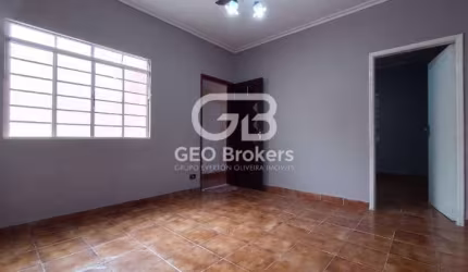 Casa com 3 quartos à venda no Jardim Liberdade, Jacareí  por R$ 360.000