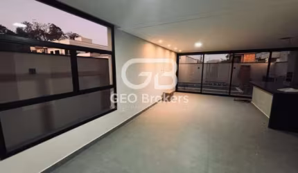 Casa em condomínio fechado com 4 quartos à venda no Jardim Jacinto, Jacareí  por R$ 1.500.000