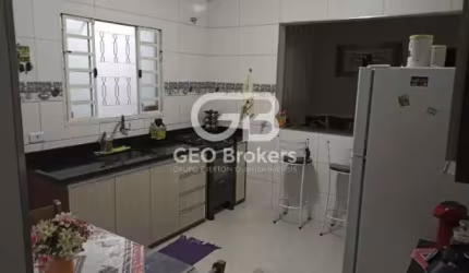 Casa com 2 quartos à venda na Cidade Salvador, Jacareí  por R$ 373.000