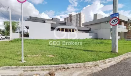 Terreno em condomínio fechado à venda no Jardim Jacinto, Jacareí  por R$ 405.000