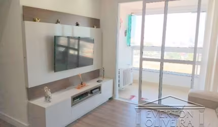 Apartamento com 3 quartos à venda no Jardim Califórnia, Jacareí  por R$ 750.000