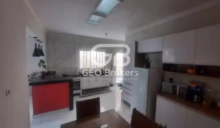 Casa com 2 quartos à venda no Parque dos Príncipes, Jacareí  por R$ 310.000