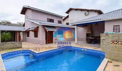 Sobrado com 3 dormitórios à venda, 175 m² por R$ 800.000,00 - Balneario Samburá - Peruíbe/SP