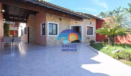 Casa com 3 dormitórios à venda, 180 m² por R$ 900.000,00 - Jardim Ribamar - Peruíbe/SP