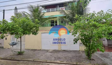 Sobrado com 4 dormitórios à venda, 330 m² por R$ 750.000,00 - Arpoador - Peruíbe/SP