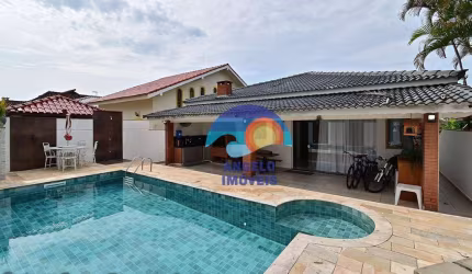Casa em condomínio fechado com 3 dormitórios à venda, 170 m² por R$ 1.250.000 - Bougainvillee III - Peruíbe/SP