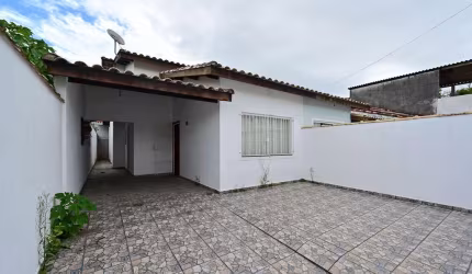 Casa com 3 dormitórios à venda, 90 m² por R$ 320.000,00 - Balneário São João Batista - Peruíbe/SP