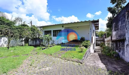 Casa com 3 dormitórios à venda, 280 m² por R$ 650.000,00 - Centro - Peruíbe/SP