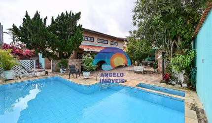 Sobrado com 4 dormitórios à venda, 231 m² por R$ 700.000,00 - Cidade Nova Peruibe - Peruíbe/SP