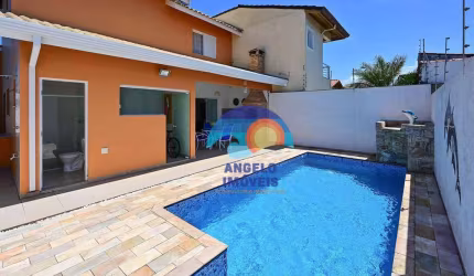 Sobrado lado praia com 3 dormitórios à venda, 189 m² por R$ 750.000 - Parque Balneário Oásis - Peruíbe/SP