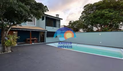Sobrado com 2 dormitórios à venda, 160 m² por R$ 660.000,00 - Balneário São João Batista I - Peruíbe/SP