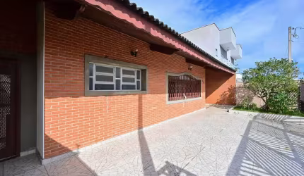 Casa com 3 dormitórios, 1 suíte, à venda, 130 m² por R$ 530.000 - Parque Turístico - Peruíbe/SP