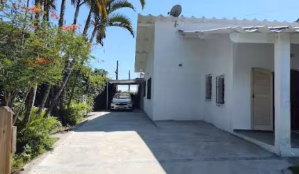 Casa com 4 dormitórios à venda, 200 m² por R$ 585.000,00 - Cidade Nova Peruibe - Peruíbe/SP