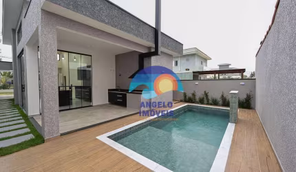 Casa com 3 dormitórios, 2 suítes, à venda, 143 m² por R$ 1.100.000 - Jardim Três Marias - Peruíbe/SP