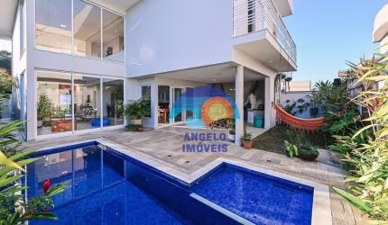 Sobrado com 4 dormitórios à venda, 241 m² por R$ 1.700.000,00 - Bougainvillee IV - Peruíbe/SP