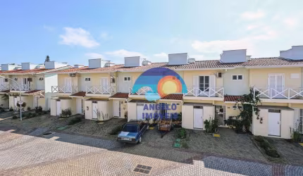 Sobrado com 3 dormitórios à venda, 99 m² por R$ 550.000,00 - Portal da Juréia - Peruíbe/SP