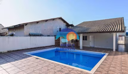 Casa com 3 dormitórios à venda, 140 m² por R$ 590.000,00 - Estância Balneária Maria Helena Novaes - Peruíbe/SP