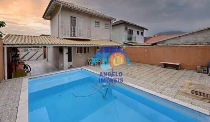 Sobrado com 3 dormitórios à venda, 110 m² por R$ 430.000,00 - Jardim Peruíbe - Peruíbe/SP