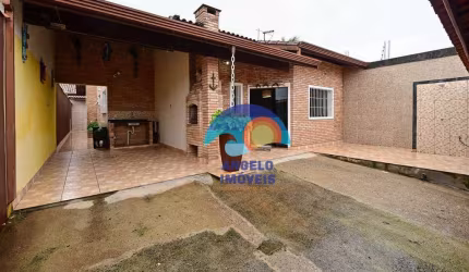 Casa com 3 dormitórios à venda, 145 m² por R$ 450.000,00 - Estância São José - Peruíbe/SP