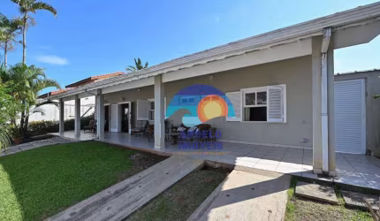 Casa com 4 quartos à venda, 344 m² por R$ 990.000 - Balneário Três Marias - Peruíbe/SP