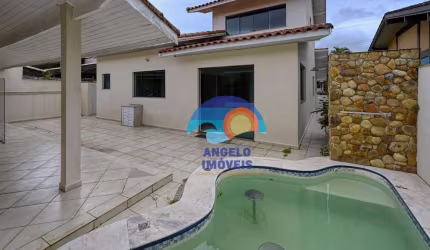 Casa em condominio com 3 quartos para alugar, 190 m²