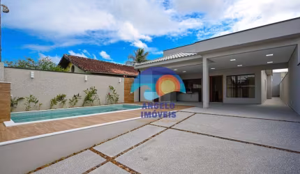 Linda casa na praia com 3 dormitórios à venda, 150 m² por R$ 990.000 - Peruíbe/SP