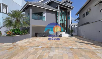 Sobrado com 4 dormitórios à venda, 200 m² por R$ 2.300.000,00 - Bougainvillee I - Peruíbe/SP