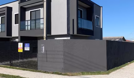 Sobrado a venda com 3 quartos no Xaxim R$650.000,00