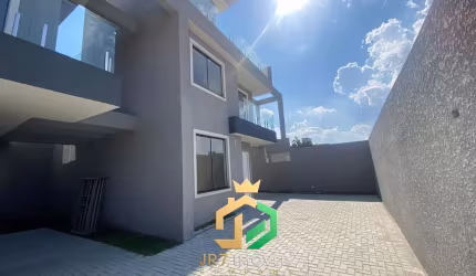 Oportunidade no Pinheirinho, Curitiba!  Sobrado à Venda | 3 Quartos |  R$ 595 mil