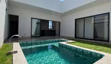 Casa em condomínio no Portal do Valle: 03 suítes, varanda gourmet e piscina aquecida