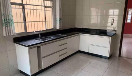 Ótima casa no bairro Cidade Jardim