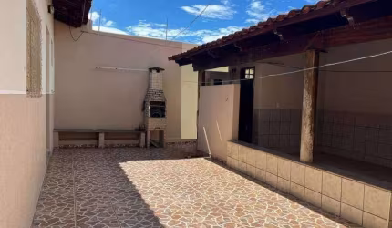 Casa à venda, 4 quartos, 1 suíte, 3 vagas, NOSSA SENHORA APARECIDA - Uberlândia/MG