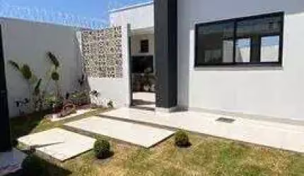 Casa Espaçosa à Venda no Bairro Novo Mundo