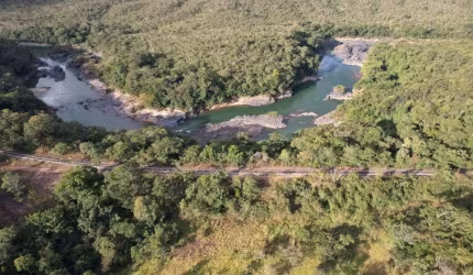 Fazenda à Beira do Rio Corumbá em Luziânia, GO - Dupla Aptidão