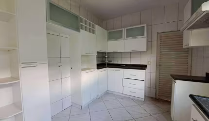 Casa à venda, 3 quartos, 1 suíte, 1 vaga, NOVA UBERLANDIA - Uberlândia/MG