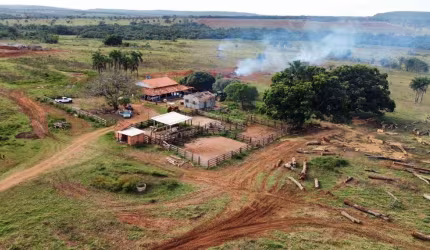 Fazenda na Área Rural de Prata
