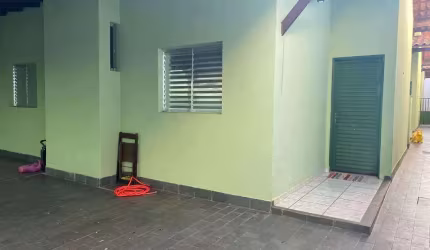 Casa à venda, 2 quartos, 1 suíte, JARDIM DAS PALMEIRAS - Uberlândia/MG